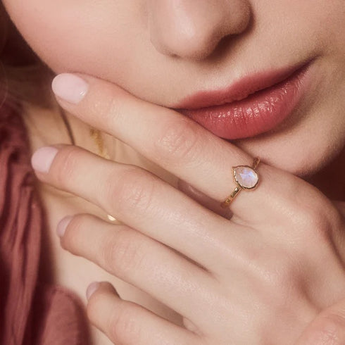 Rainbow Moonstone Ring // Gold Moonstone Ring // Pear Moonstone Ring // Moonstone Stacking Ring // 14K Gold Filled Moonstone Ring