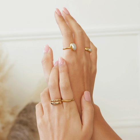 Mother of pearl ring - Vintage inspired ring - Oval ring - Gemstone ring - Statement ring - Braided ring - Bold ring - MARGOT RING