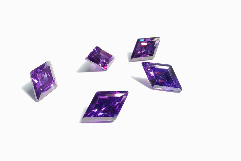 Cubic Zirconia AAA Quality 5pcs Cubic Zirconia Diamond Kite shape Stones 7x14mm Size