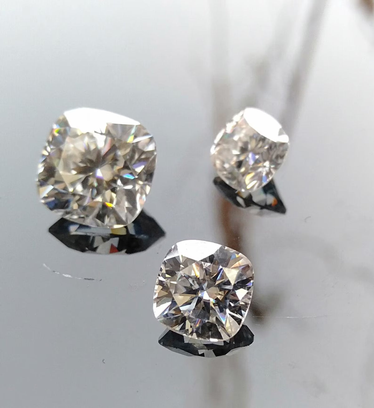 Moissanite Diamond Certified Cushion Loose stone White Moissanite Cushion Cut Stone VVS1 Faceted Moissanite For Jewelry Making 3mm to 11mm