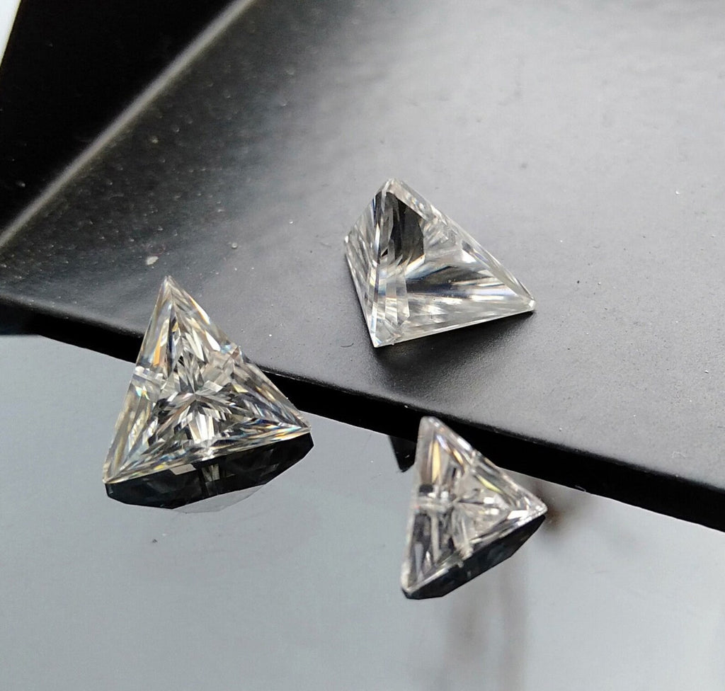 Moissanite Diamond Certified Loose stone White Moissanite Triangle Shape Cut Stone D VVS1 Faceted Moissanite For Jewelry Making 3mm to 10mm
