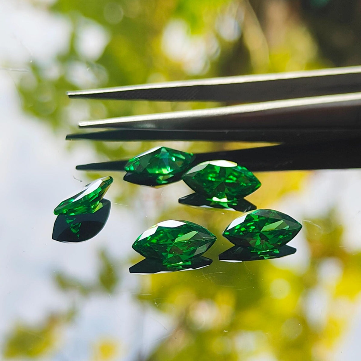 Cubic Zirconia AAA Quality Cubic Zirconia Marquise Shape emerald green Color CZ Loose Stones (1x2mm to 7x14mm)Cubic Zirconia