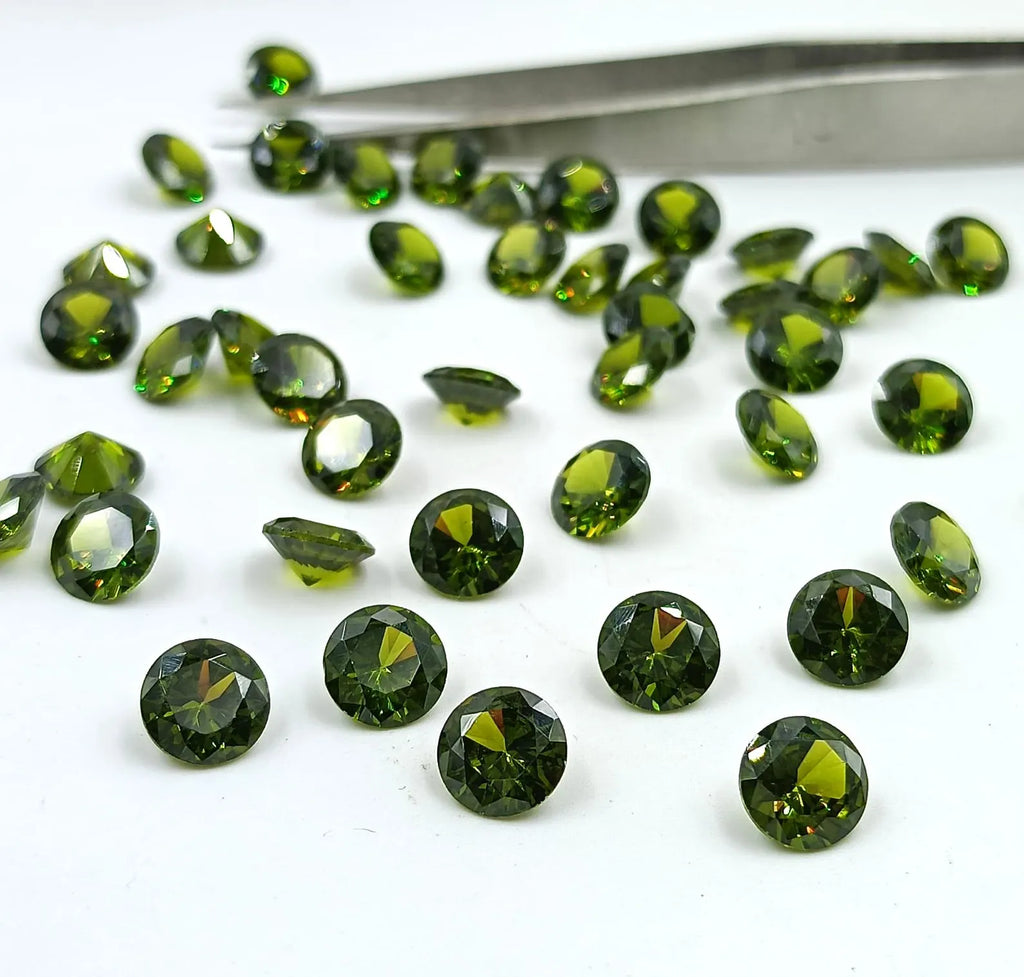 AAA Peridot Green Cubic Zirconia: Round Loose Gemstone (0.5mm - 15mm)