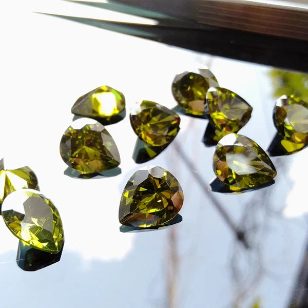 Cubic Zirconia AAA Quality Cubic Zirconia Pear shape Multi-Colors CZ Loose Stones (2x4mm to 10x12mm) Cubic zirconia