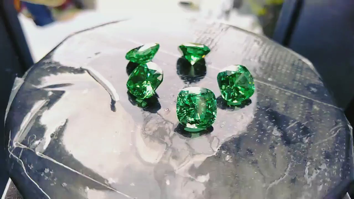 Cubic Zirconia AAA Quality Cubic Zirconia Cushion Shape Emerald Green Color CZ Loose Stones 6mm to 10mm Zirconia