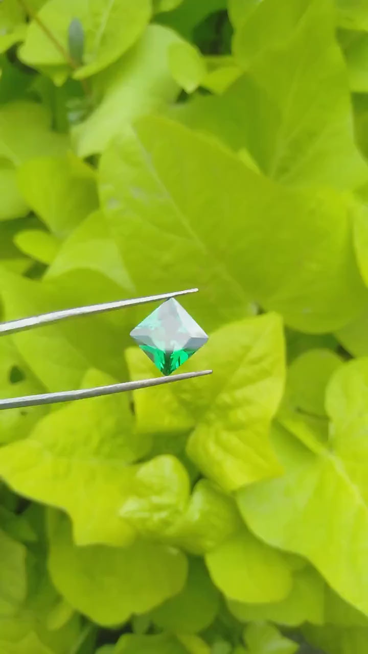 Cubic Zirconia AAA Quality Cubic Zirconia Square shape emerald green Color CZ Loose Stones (2mm - 8mm) Cubic Zirconia